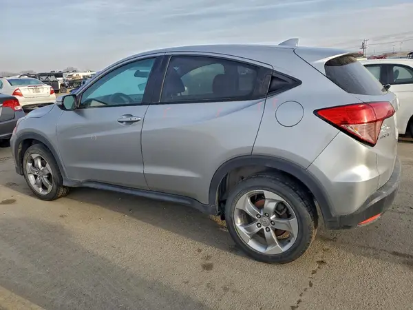 3CZRU6H59HM702268 2017 HONDA HR-V - Image 2