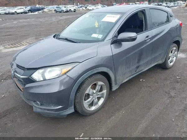 3CZRU6H59HM702786 2017 HONDA HR-V - Image 2
