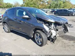 3CZRU6H59HM703310 2017 HONDA HR-V