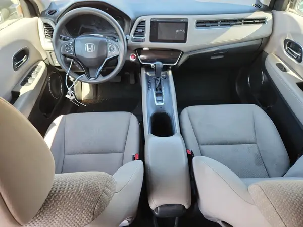 3CZRU6H59HM704179 2017 HONDA HR-V - Image 8
