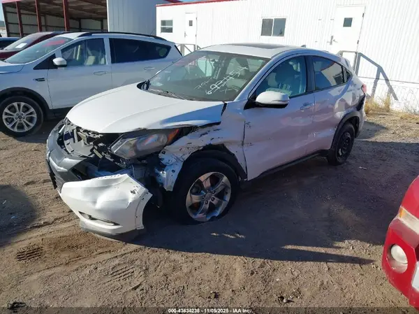 3CZRU6H59HM706191 2017 HONDA HR-V - Image 2
