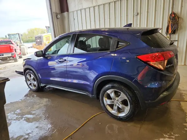 3CZRU6H59HM708538 2017 HONDA HR-V - Image 2