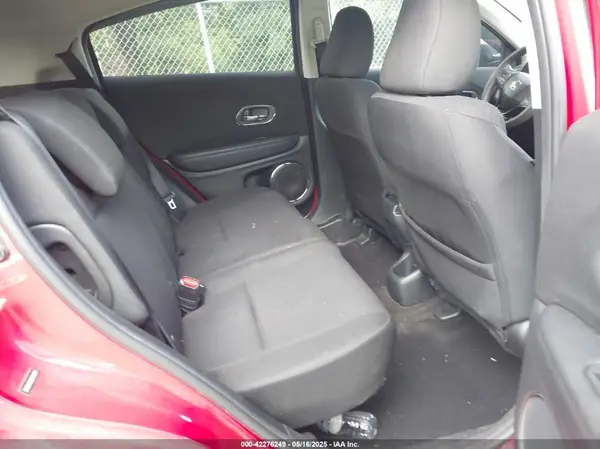 3CZRU6H59HM721015 2017 HONDA HR-V - Image 8