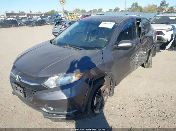 3CZRU6H59JG705031 2018 HONDA HR-V - Image 2
