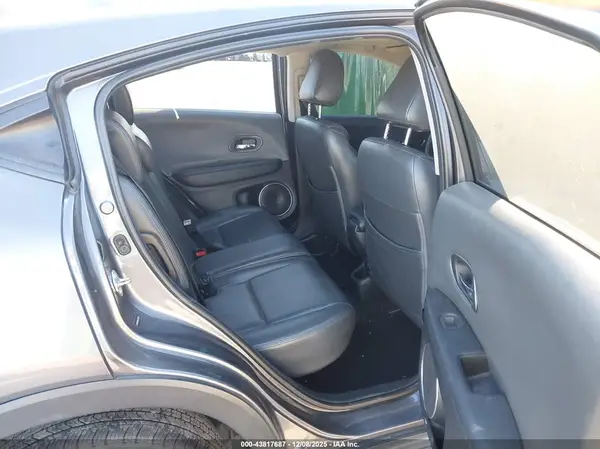 3CZRU6H59JG705031 2018 HONDA HR-V - Image 8