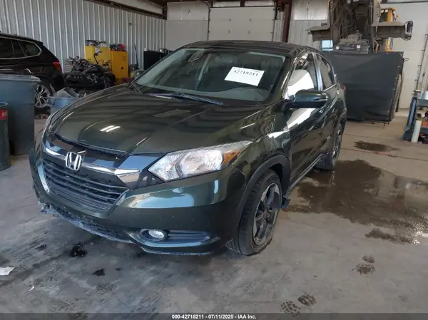 3CZRU6H59JG707751 2018 HONDA HR-V - Image 2