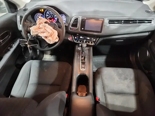 3CZRU6H59JG712755 2018 HONDA HR-V - Image 8
