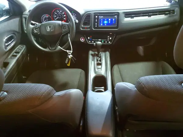 3CZRU6H59JG713257 2018 HONDA HR-V - Image 8