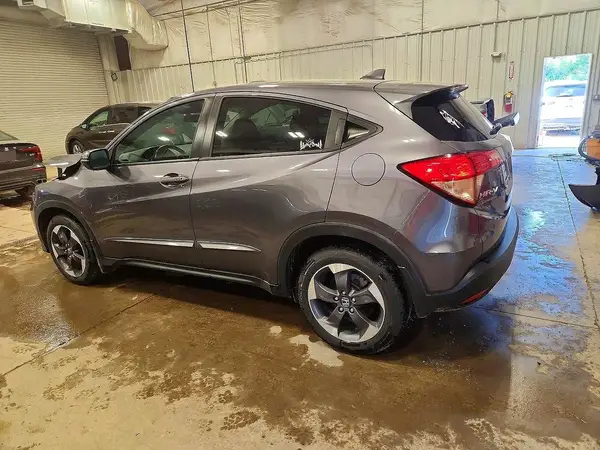 3CZRU6H59JG713551 2018 HONDA HR-V - Image 2