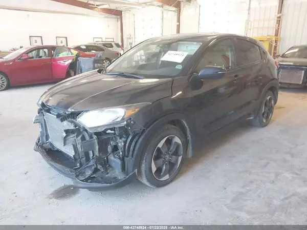 3CZRU6H59JG713873 2018 HONDA HR-V - Image 2