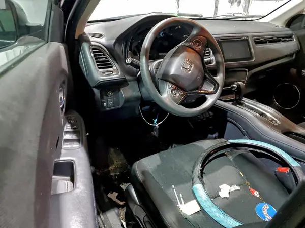 3CZRU6H59JG716305 2018 HONDA HR-V - Image 8