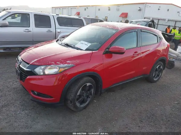 3CZRU6H59JG717518 2018 HONDA HR-V - Image 2