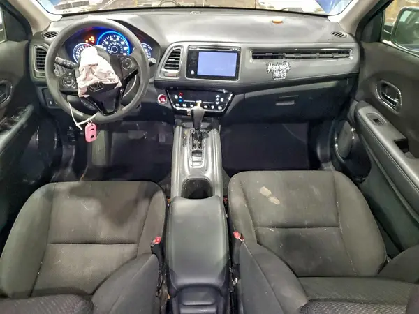 3CZRU6H59JG718460 2018 HONDA HR-V - Image 8