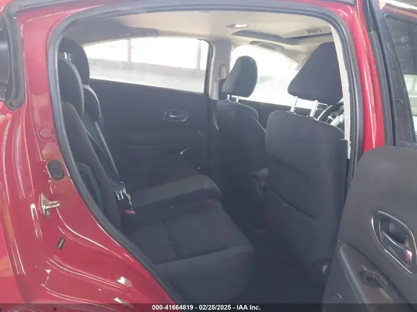 3CZRU6H59JG720631 2018 HONDA HR-V - Image 8