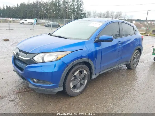 3CZRU6H59JG724453 2018 HONDA HR-V - Image 2