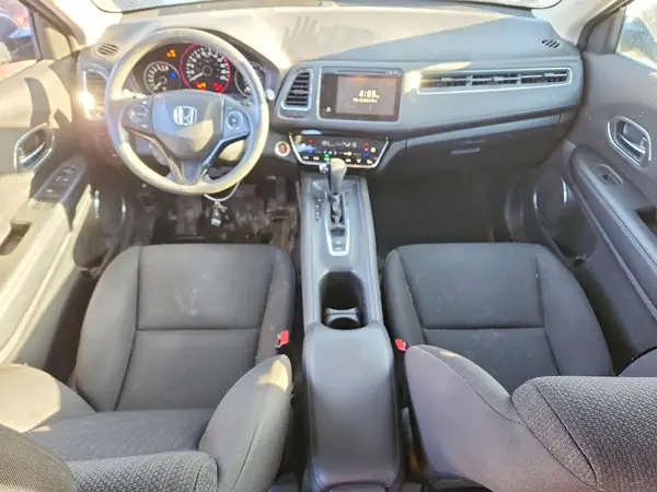 3CZRU6H59JM103828 2018 HONDA HR-V - Image 8