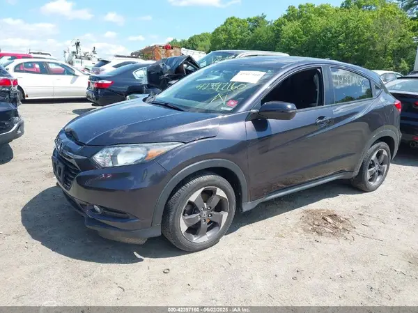 3CZRU6H59JM705256 2018 HONDA HR-V - Image 2