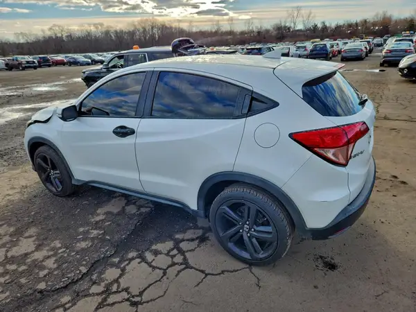 3CZRU6H59JM706729 2018 HONDA HR-V - Image 2