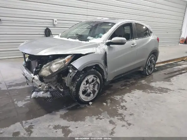 3CZRU6H59JM712708 2018 HONDA HR-V - Image 2
