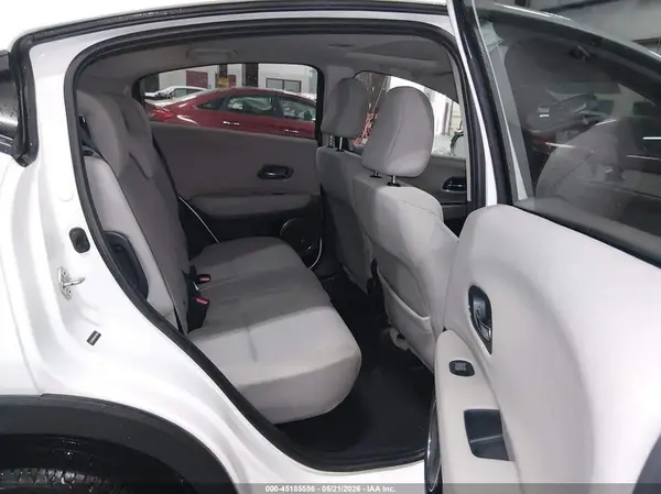 3CZRU6H59JM714023 2018 HONDA HR-V - Image 8
