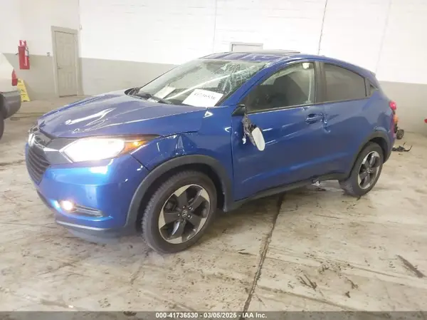 3CZRU6H59JM717052 2018 HONDA HR-V - Image 2