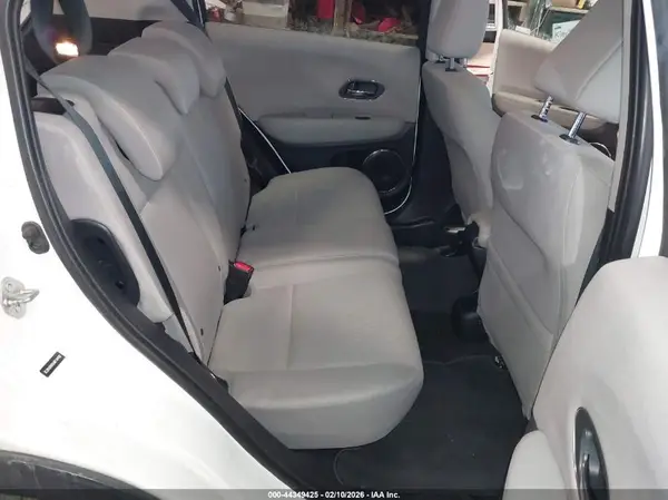 3CZRU6H59JM718492 2018 HONDA HR-V - Image 8