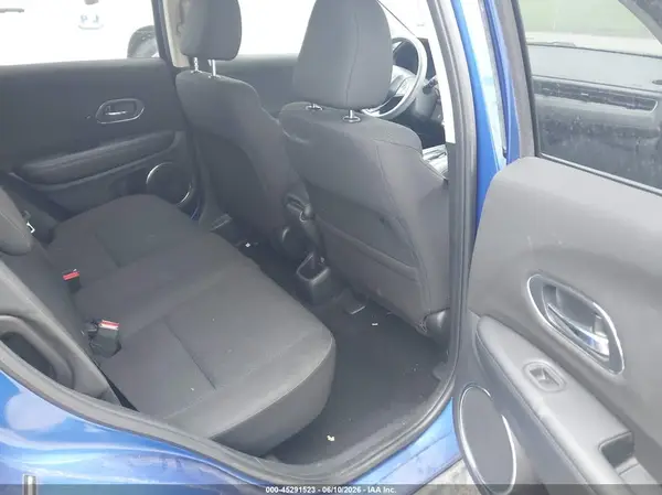 3CZRU6H59JM718606 2018 HONDA HR-V - Image 8