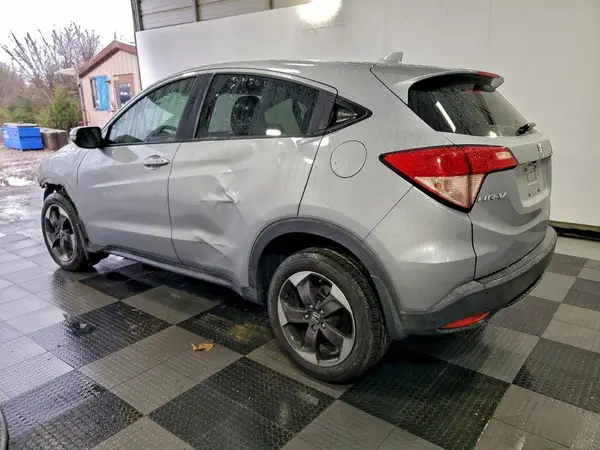 3CZRU6H59JM720419 2018 HONDA HR-V - Image 2
