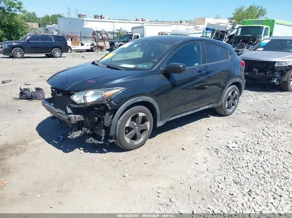 3CZRU6H59JM727967 2018 HONDA HR-V - Image 2