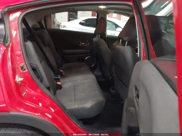 3CZRU6H59KM706960 2019 HONDA HR-V - Image 8