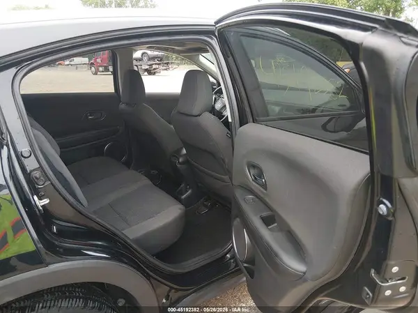 3CZRU6H59KM710894 2019 HONDA HR-V - Image 8