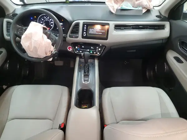 3CZRU6H59KM711950 2019 HONDA HR-V - Image 8