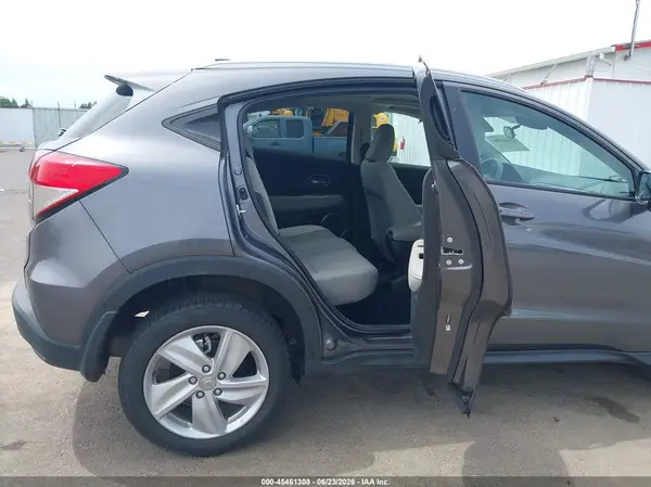 3CZRU6H59KM721555 2019 HONDA HR-V - Image 8