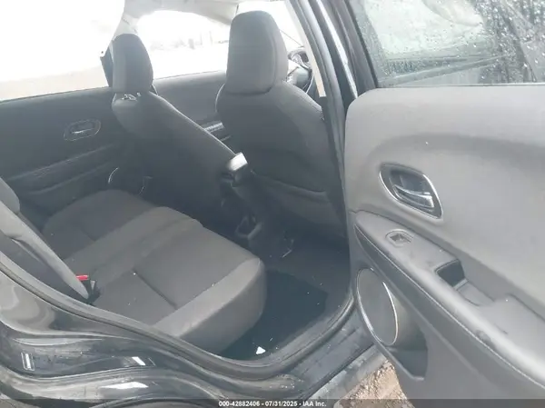 3CZRU6H59KM735486 2019 HONDA HR-V - Image 8