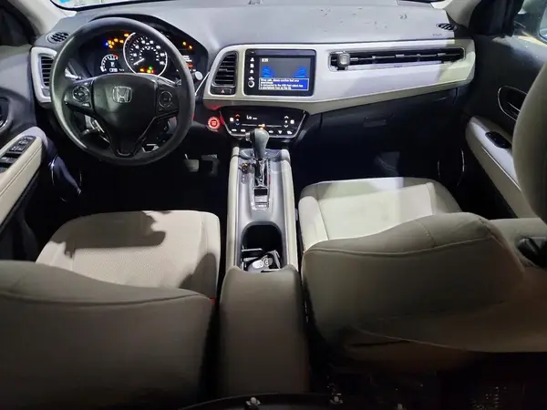 3CZRU6H59KM736377 2019 HONDA HR-V - Image 8