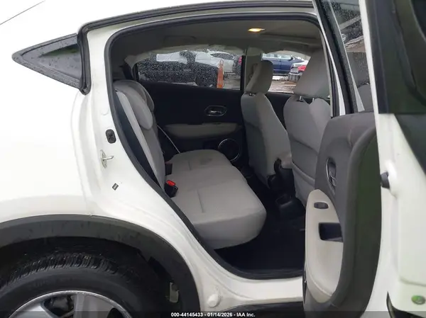 3CZRU6H59KM737092 2019 HONDA HR-V - Image 8