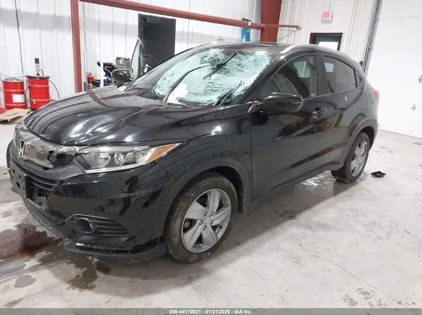 3CZRU6H59KM737402 2019 HONDA HR-V - Image 2
