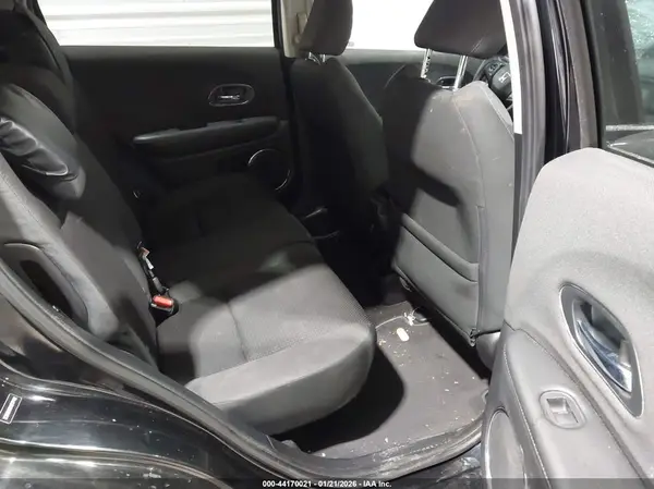3CZRU6H59KM737402 2019 HONDA HR-V - Image 8