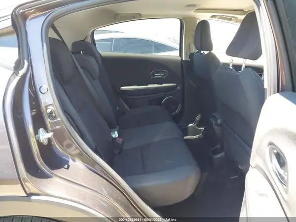 3CZRU6H59MM720778 2021 HONDA HR-V - Image 8