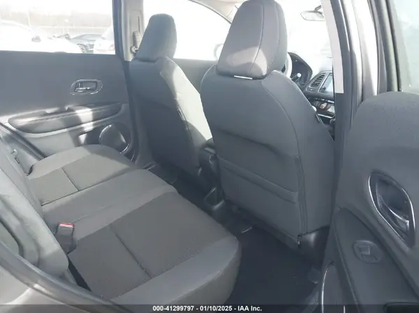 3CZRU6H59MM726063 2021 HONDA HR-V - Image 8