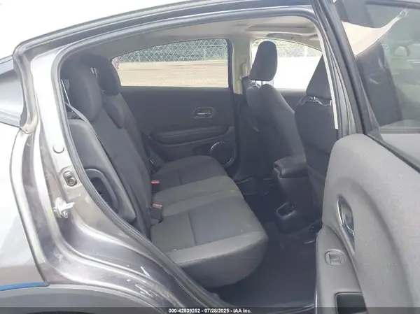3CZRU6H59NM749991 2022 HONDA HR-V - Image 8