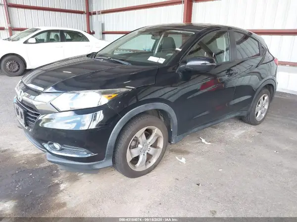 3CZRU6H5XGM719482 2016 HONDA HR-V - Image 2