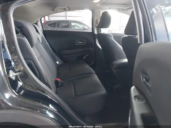 3CZRU6H5XGM719482 2016 HONDA HR-V - Image 8