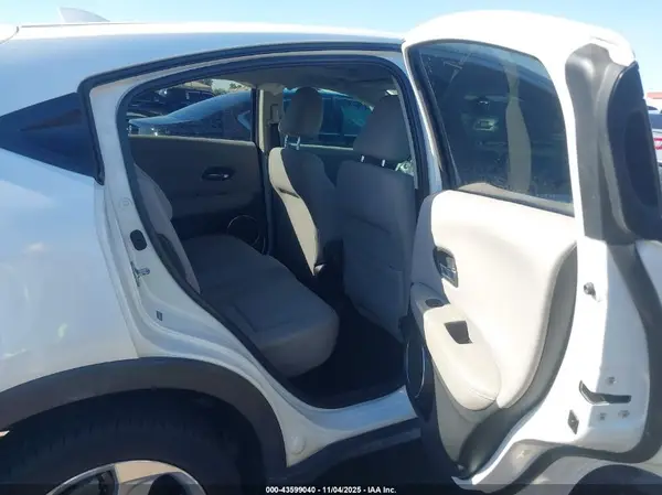 3CZRU6H5XGM726285 2016 HONDA HR-V - Image 8