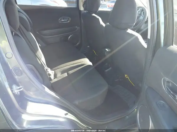 3CZRU6H5XGM742356 2016 HONDA HR-V - Image 8