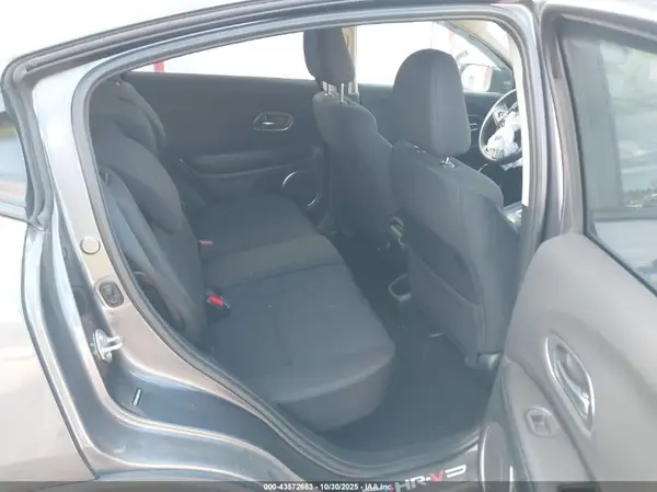 3CZRU6H5XGM744513 2016 HONDA HR-V - Image 8