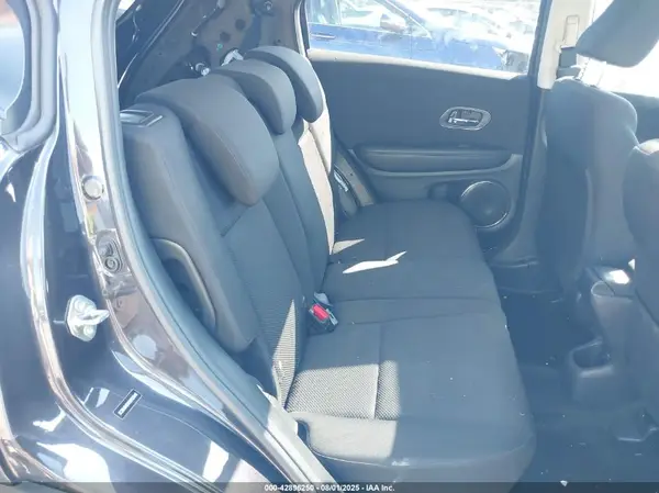 3CZRU6H5XGM762946 2016 HONDA HR-V - Image 8