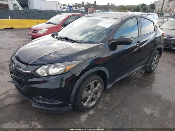 3CZRU6H5XGM768746 2016 HONDA HR-V - Image 2