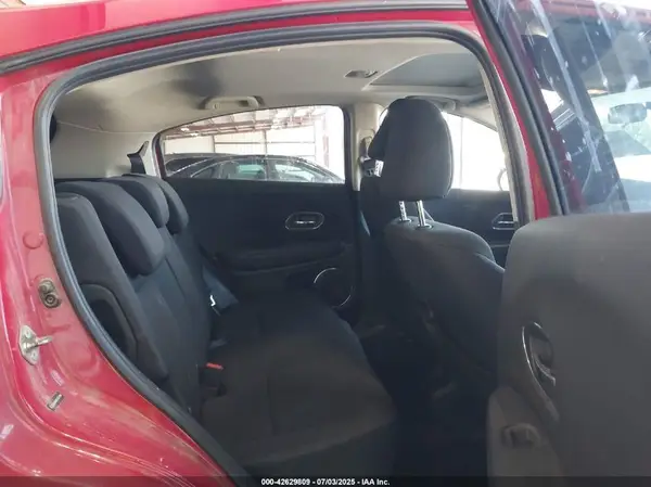 3CZRU6H5XHG702438 2017 HONDA HR-V - Image 8