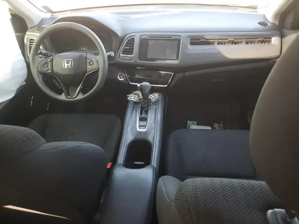 3CZRU6H5XHM706121 2017 HONDA HR-V - Image 8